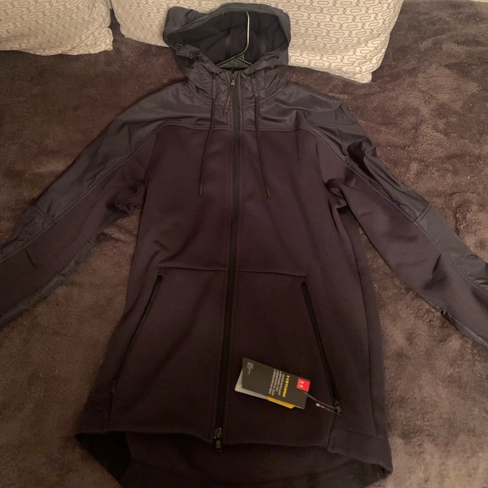 Under Armour Storm zip up jacket, Mens medium